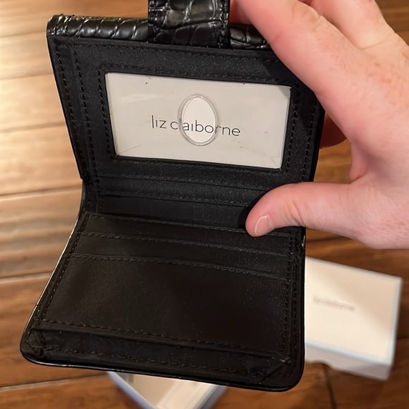 Wallet! - Picture 4 of 7